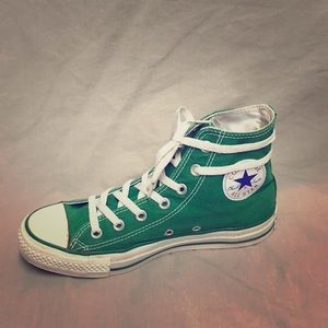 Green converse hi tops
